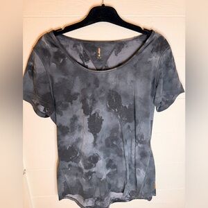Lucy Tech Gray Tie-Dye Women's Athletic Top